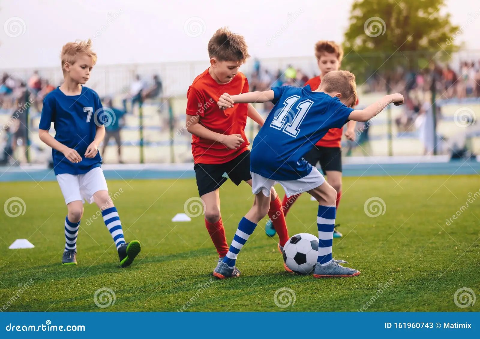 布里兰联主场迎战江原FC，双方均实力强劲，预计战成1：1或2：1。